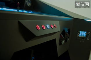 灯厂都要甘拜下风 打造未来感十足的超酷炫DIY桌形电脑及外围生态